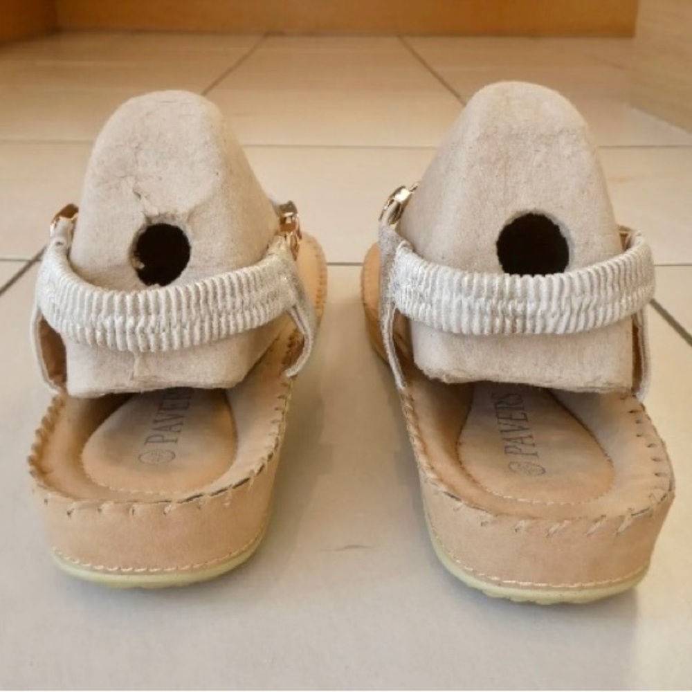 PAVERS
Ladies Leather Toe Post Sandals Metallic Cream UK6 - Picture 2 of 11